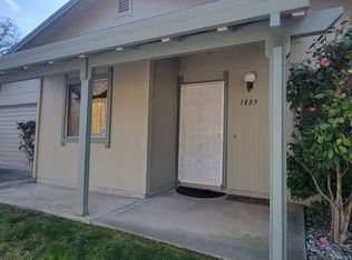 1889 Del Mar Ave, Redding, CA 96003