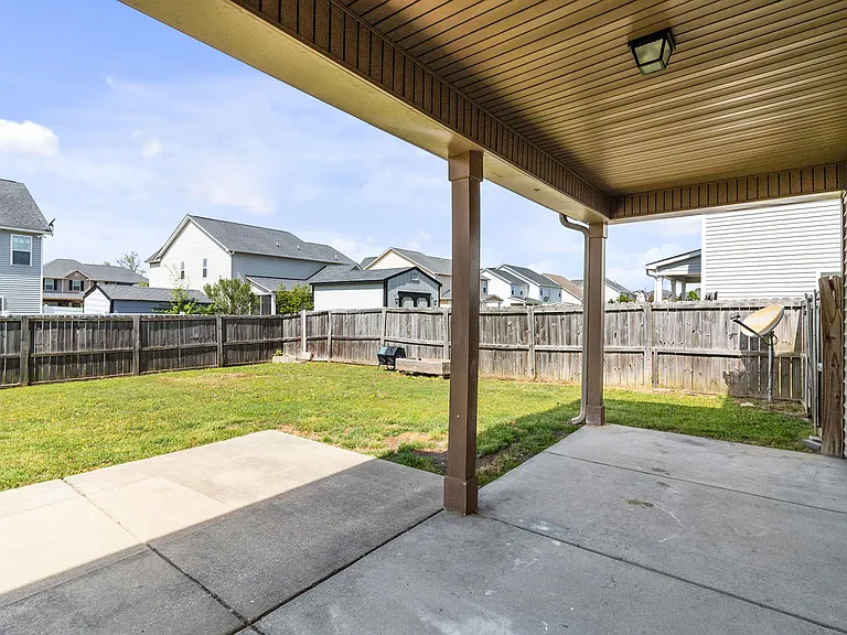 368 Exeter Dr — Photo 45