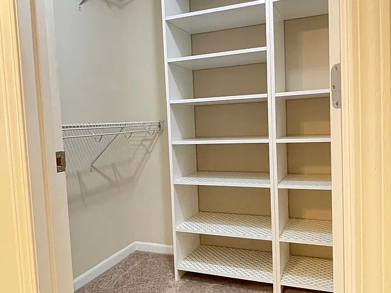 5964 S 186th Ave — Photo 26