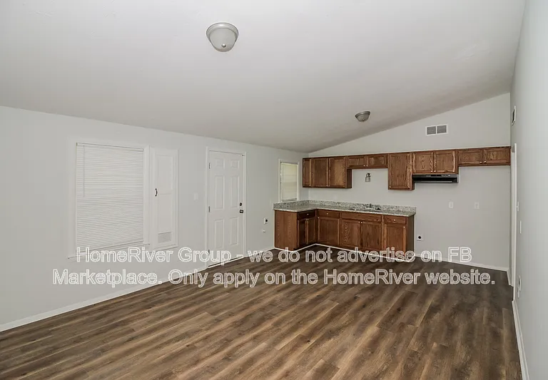 3020 Knight Rd — Photo 8