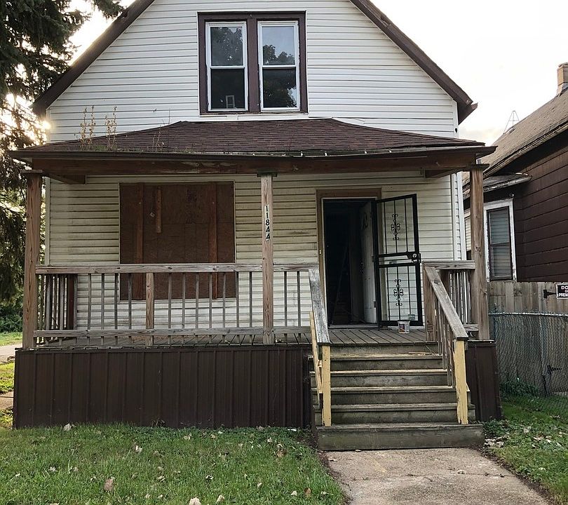 1st image of 11844 S La Salle St
