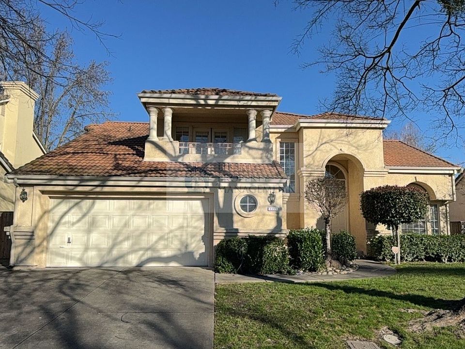 2nd image of 3355 Willowbrook Cir