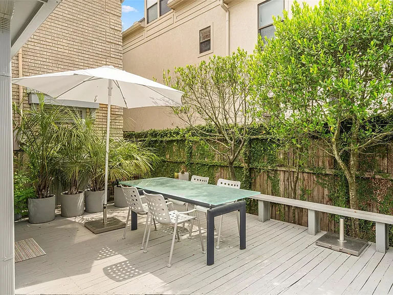 2120 Quenby St — Photo 41