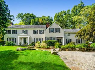 578 Valley Rd, New Canaan, CT 06840