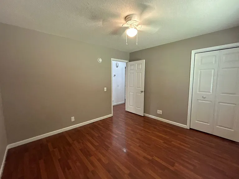 1310 Crowndale Dr — Photo 10