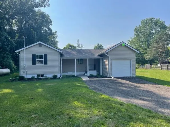 2452 54th St, Fennville, MI 49408