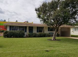 917 E 2nd Ave, New Smyrna Beach, FL 32169