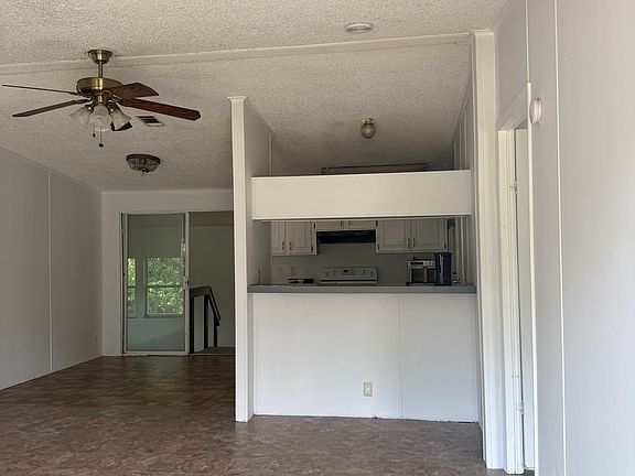 2nd image of 4411 NE 21st St