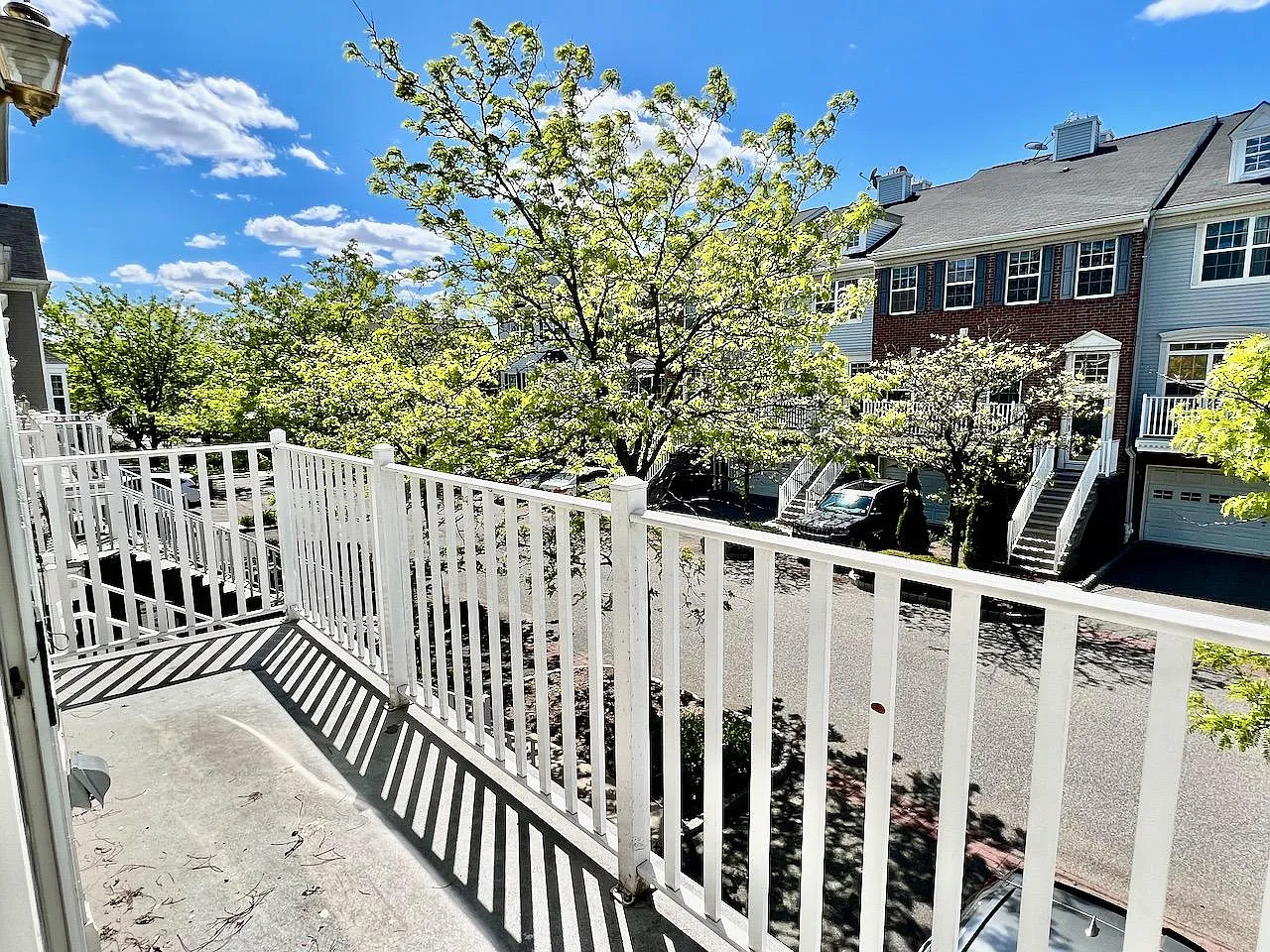 2 bed, 2.5 bath, 1491 sqft, $3,300 — Photo 2