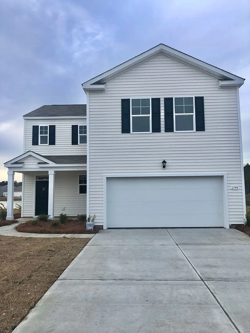 Coming Soon in the *St. James School District* ~ Don't miss this spacious, fully furnished 4-bedr... — Photo 1