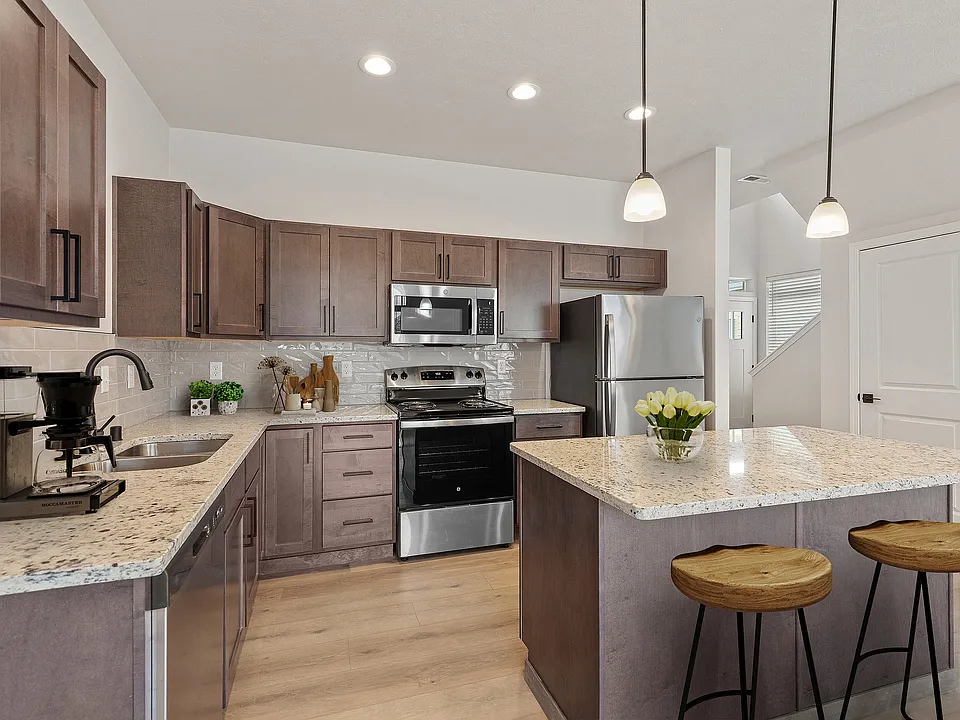 4315KayleeLn-7_STAGED_EDIT