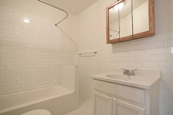 Rented by Coda Real Estate NYC | media 22