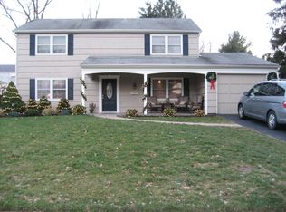 10 Faith Ln, Aberdeen, NJ 07747