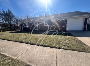 2300 Crystal Ave, Maumee, OH 43537