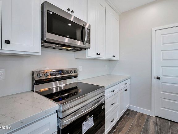 4th image of 3910 N HOHOKAM Drive