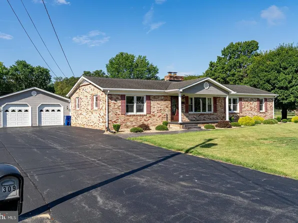 309 2nd St, Grottoes, VA 24441