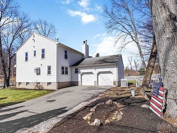 4th image of 237 Tabor Rd