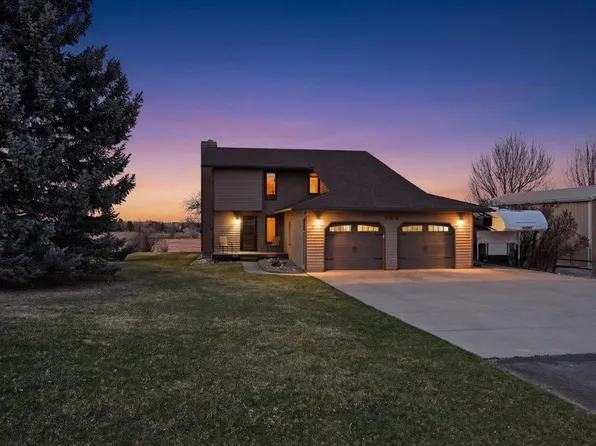 304 Willow Dr, Spearfish, SD 57783