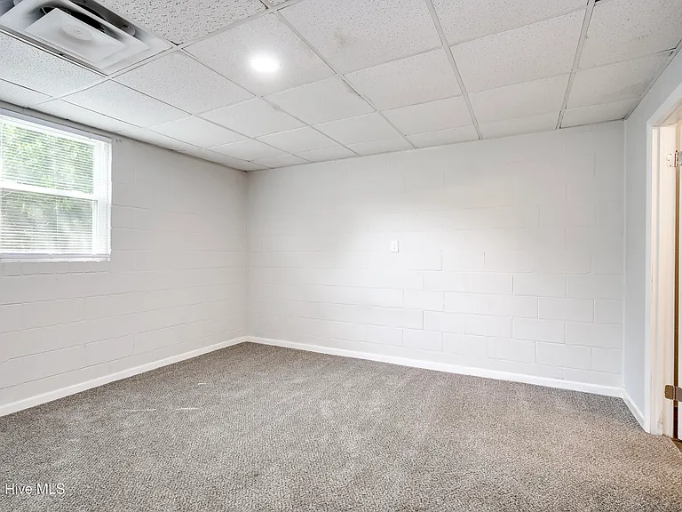 2107 Faircrest Ave #B — Photo 6