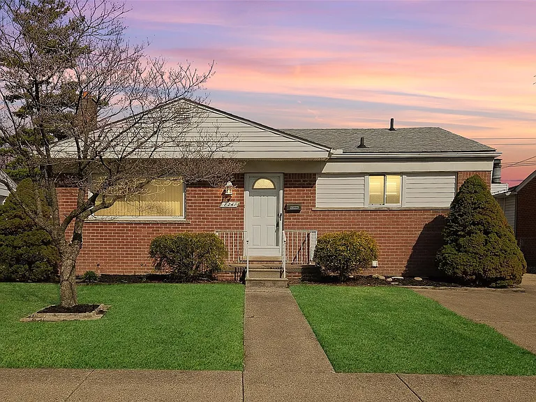 8241 Clippert St — Photo 1