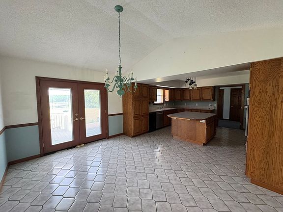 3rd image of 4909 Perry Rd