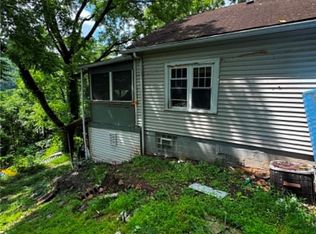 55935 Main St, Bridgeport, OH 43912
