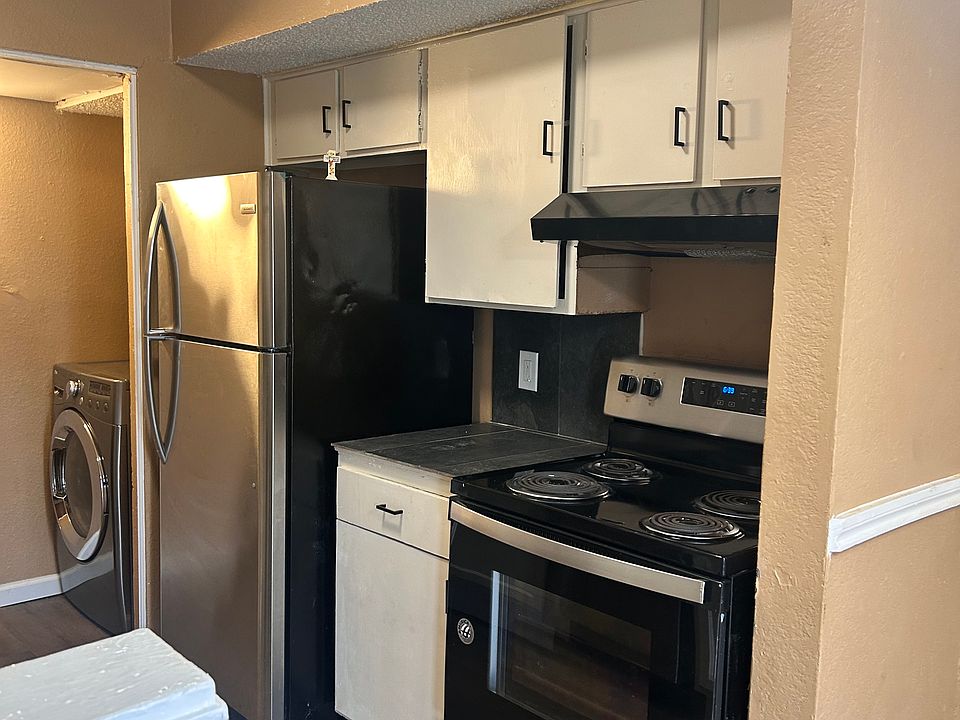 Beautiful stainless appliances