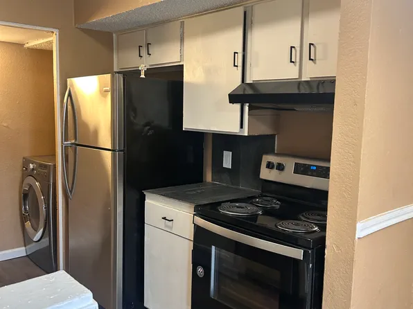 5220 Tahoe Trl APT 204, Austin, TX 78745