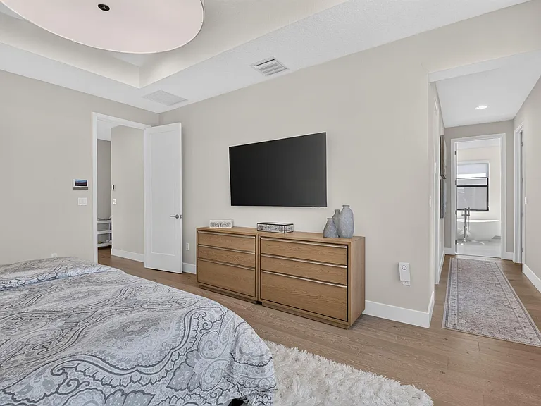 8270 Essex Country Club Dr — Photo 28
