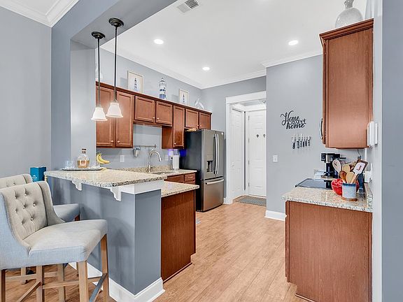4th image of 824 Shine Ave. #29