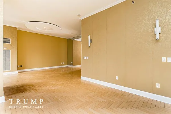 Sold by Trump International Realty | media 5