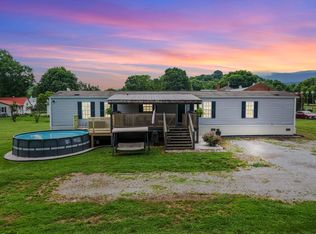 5226 Cannon St, Elliston, VA 24087