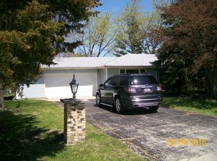 2211 W Delaney Rd, New Lenox, IL 60451