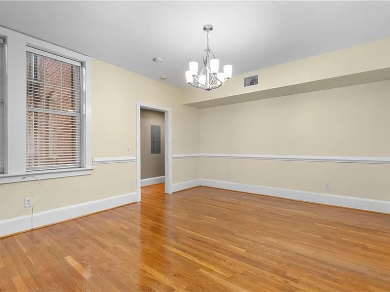 736 W Princess Anne Rd #102 — Photo 9