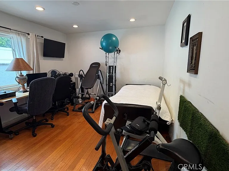 5855 Shirley Ave — Photo 14
