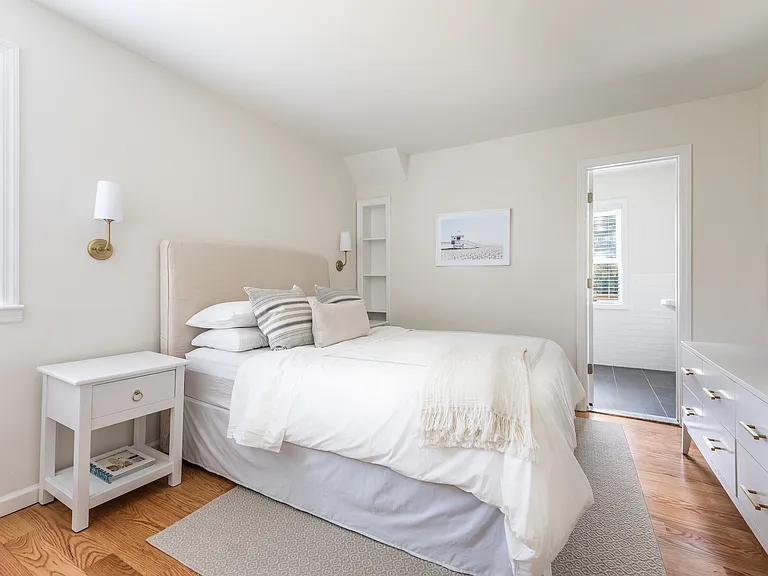 2 Bay View Rd W — Photo 8