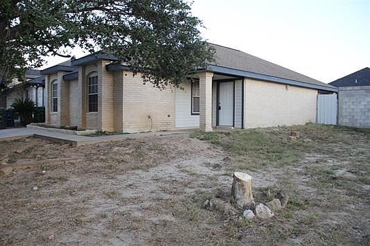 2nd image of 1801 Denmark Ln