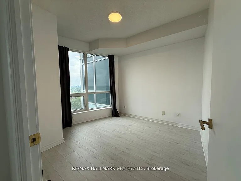 60 Byng Ave #1209 — Photo 12