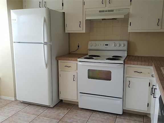 5th image of 2680 King Oak Cir