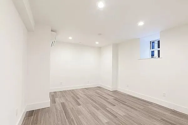 Rented by Compass | media 34