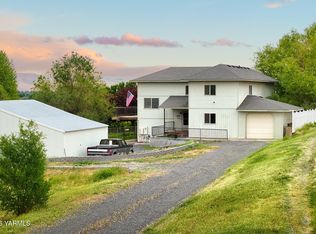 1605 S 80th Ave, Yakima, WA 98908