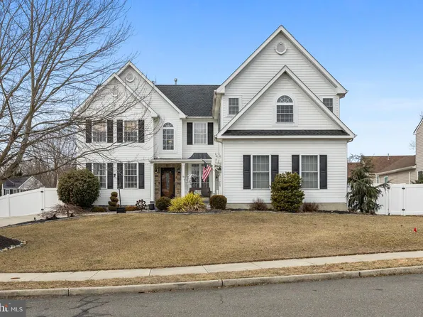 29 Tynemouth Dr, Lumberton, NJ 08048