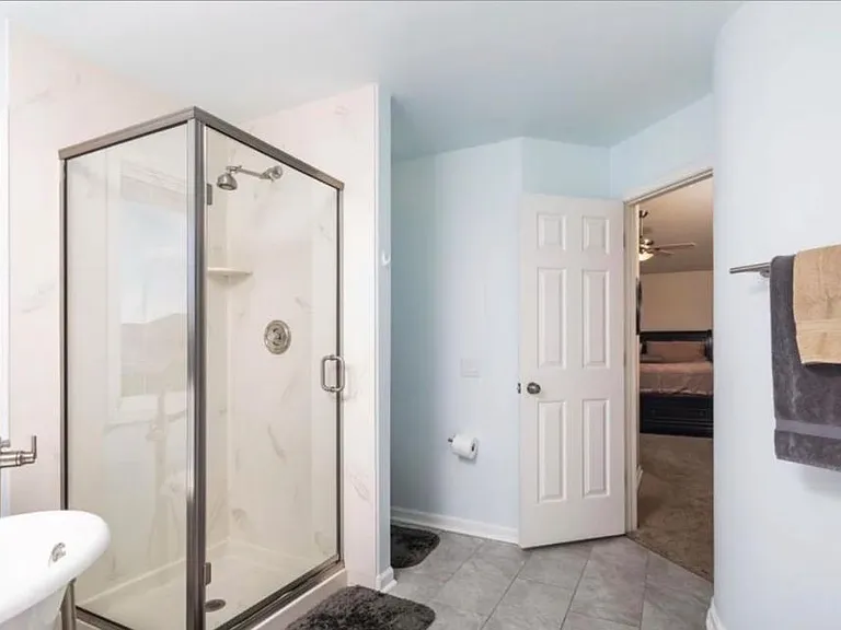 12134 Woodchase Cir — Photo 5