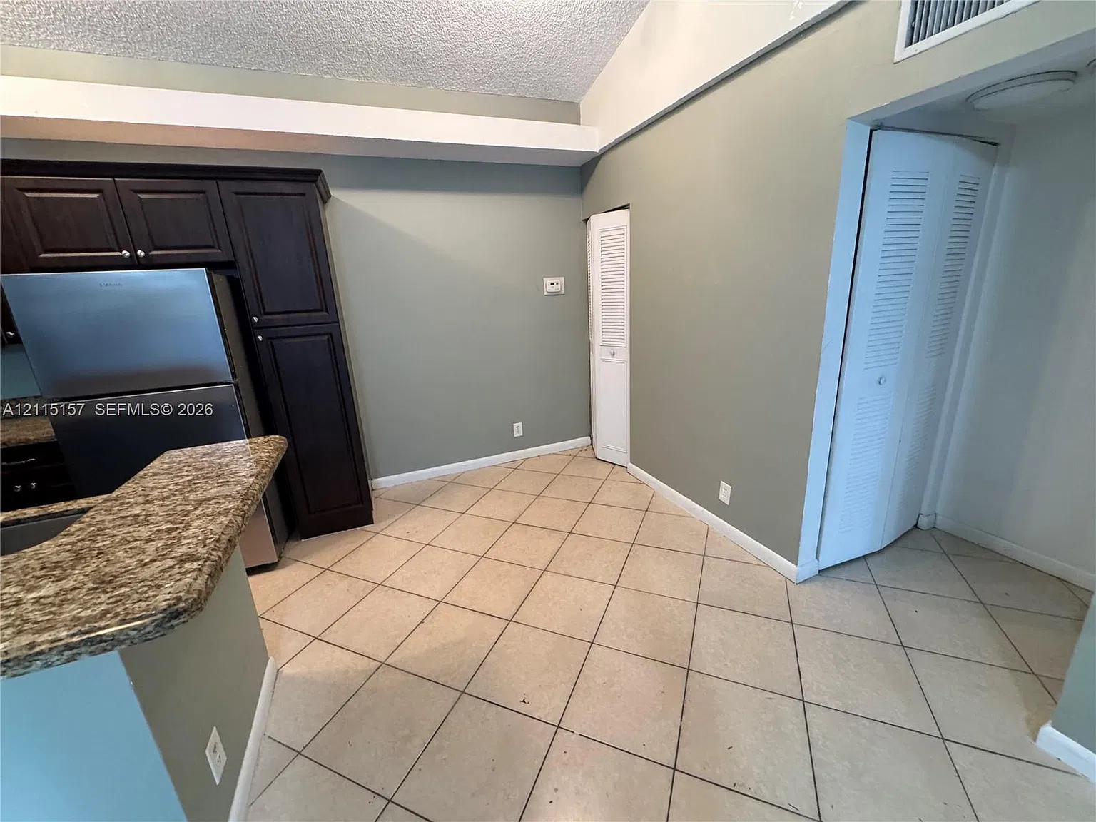 Coco Parc Condo — Photo 3