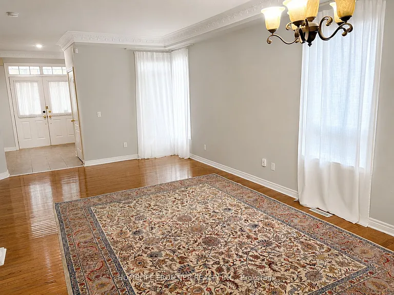 87 Estate Garden Dr — Photo 34
