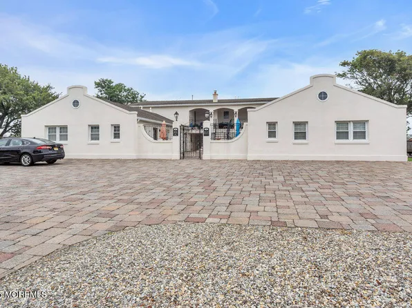 101 Trenton Ave APT 3, Point Pleasant Beach, NJ 08742