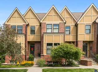 7018 Straffan Pl, Lincoln, NE 68516