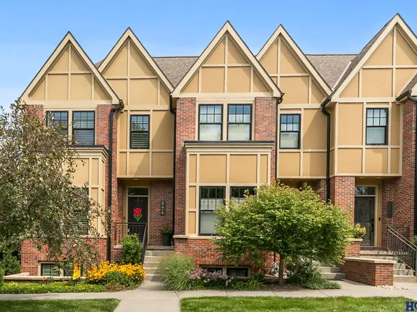 7018 Straffan Pl, Lincoln, NE 68516
