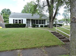 2735 Charlotte Ave, Fort Wayne, IN 46805