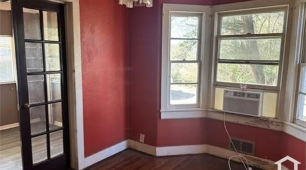 1800 Holbrook Ave — Photo 5